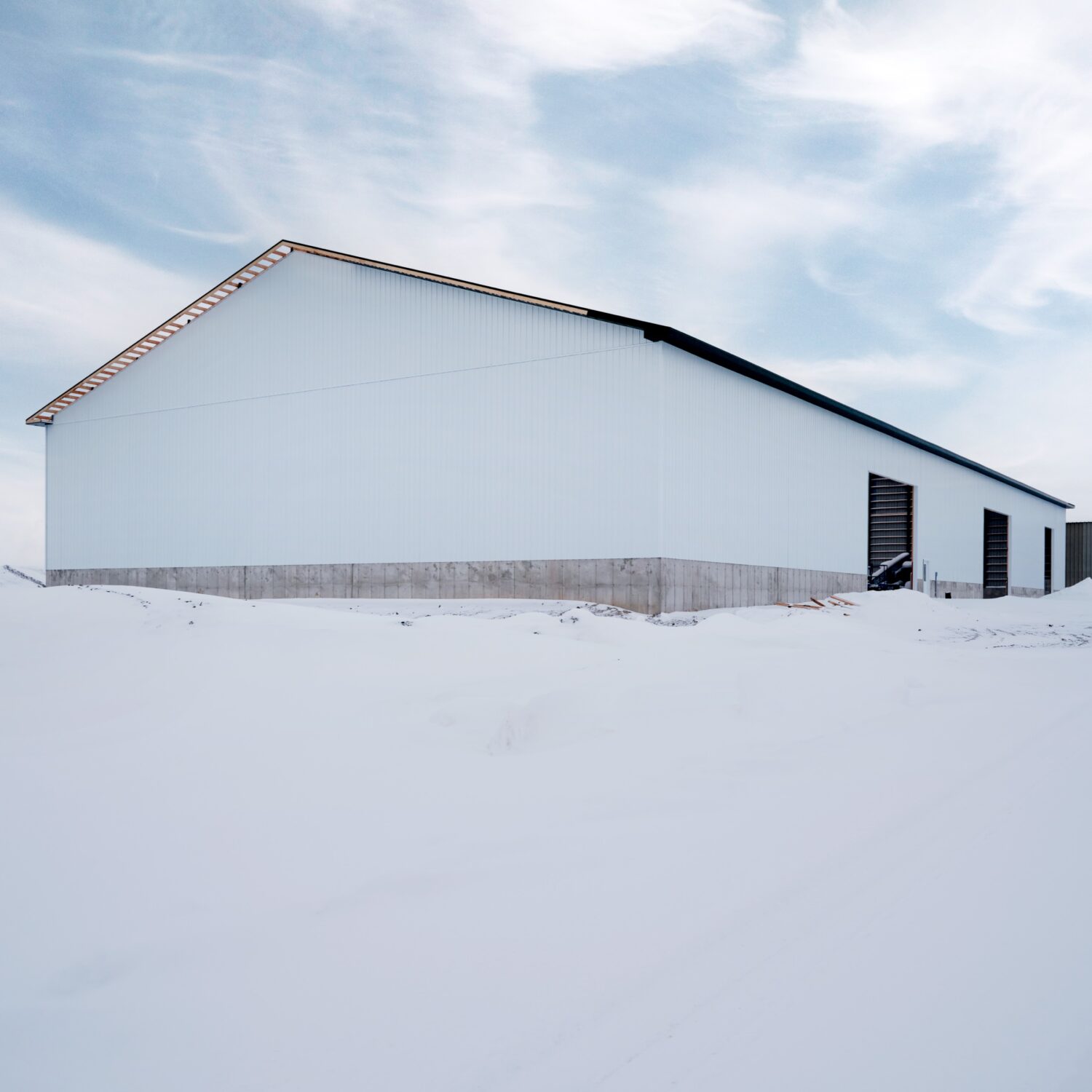 Lucan Barn with White Steel siding